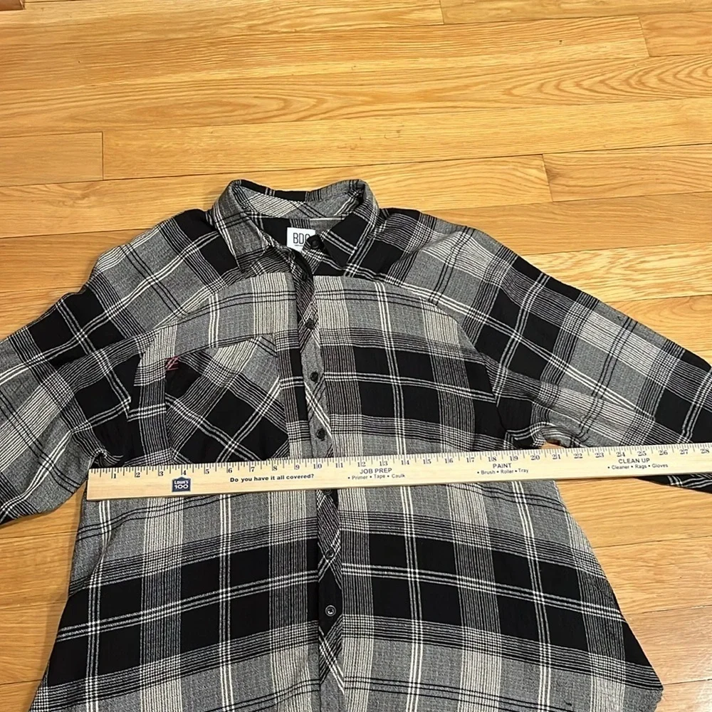 BDG urban outfitters button down long sleeve shirt size medium - Picture 10 of 11